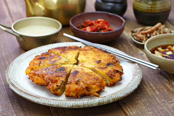 How to make Korean Kimchi Pancake (Kimchijeon)